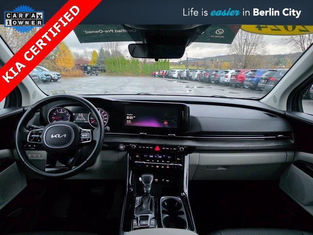 used 2024 Kia Carnival car, priced at $33,998