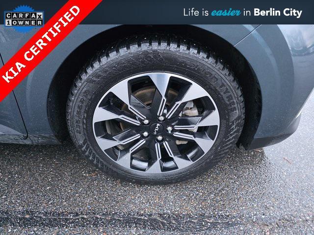 used 2024 Kia Carnival car, priced at $33,998