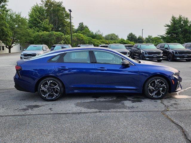 new 2025 Kia K5 car, priced at $29,670