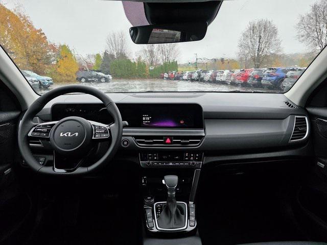 new 2026 Kia Seltos car, priced at $33,035