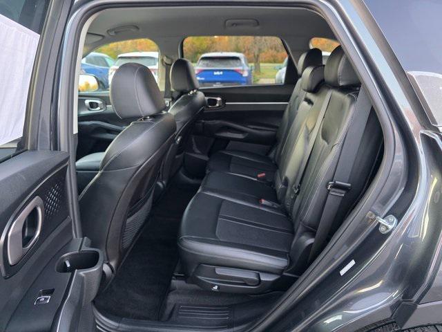 used 2021 Kia Sorento car, priced at $18,997