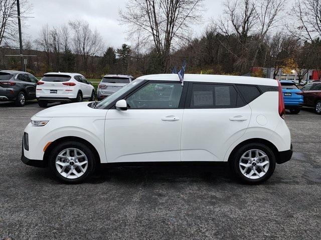 used 2022 Kia Soul car, priced at $21,999