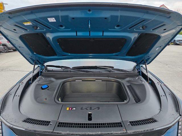 new 2026 Kia EV9 car, priced at $72,930