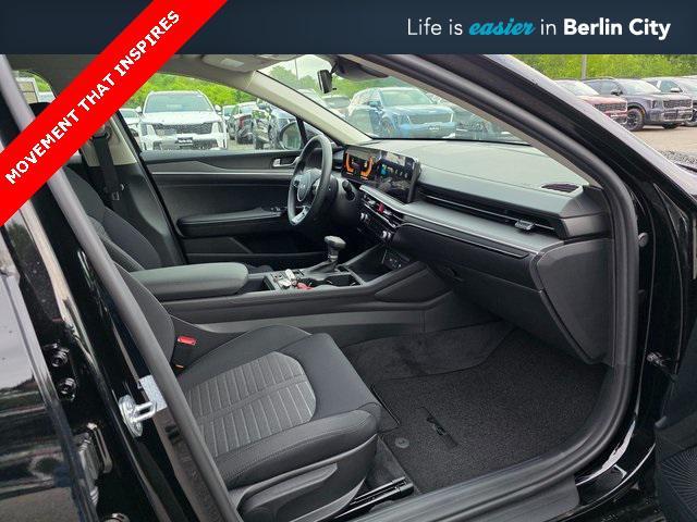 new 2025 Kia K5 car, priced at $28,550