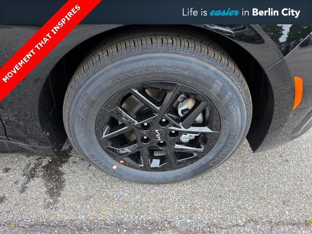 new 2025 Kia K5 car, priced at $28,550