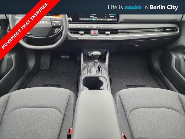 new 2025 Kia K4 car, priced at $24,975