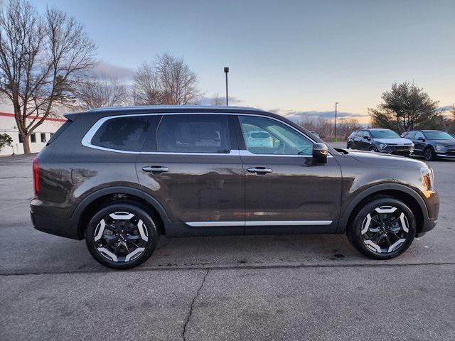 new 2025 Kia Telluride car, priced at $42,710