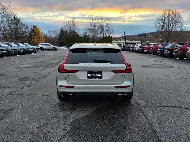 used 2020 Volvo V60 Cross Country car, priced at $22,997