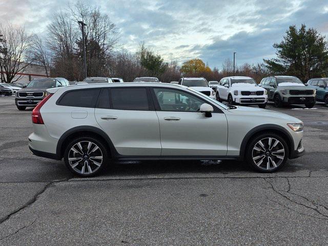 used 2020 Volvo V60 Cross Country car, priced at $22,997