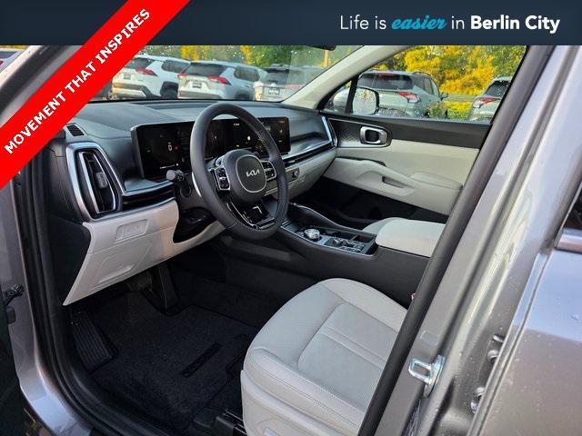 new 2025 Kia Sorento Hybrid car, priced at $42,365