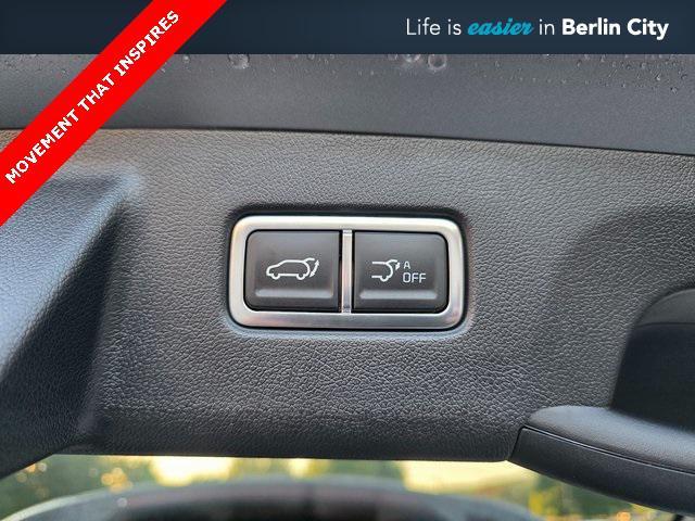 new 2025 Kia Sorento Hybrid car, priced at $42,365