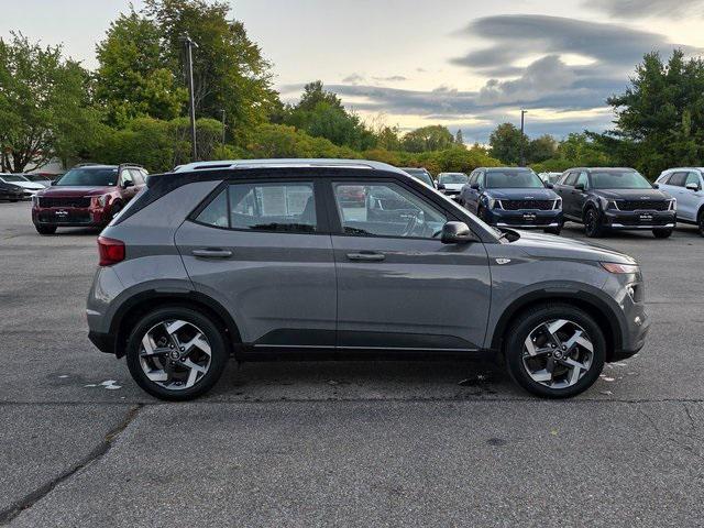 used 2022 Hyundai Venue car, priced at $18,992