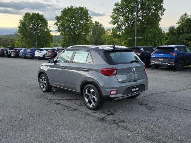used 2022 Hyundai Venue car, priced at $18,992