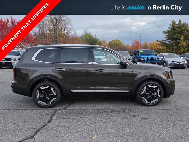 new 2025 Kia Telluride car, priced at $45,820