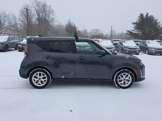 used 2024 Kia Soul car, priced at $18,998