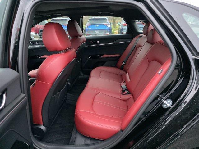 new 2026 Kia K5 car, priced at $32,060