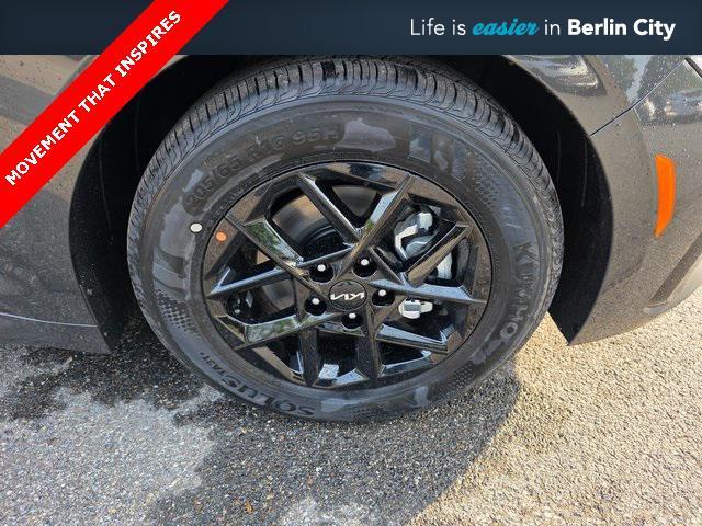 new 2025 Kia K5 car, priced at $28,605