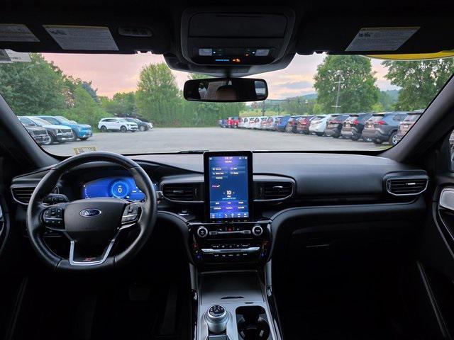 used 2022 Ford Explorer car, priced at $38,999