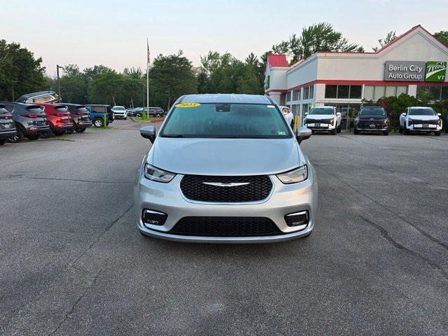 used 2023 Chrysler Pacifica car, priced at $24,997