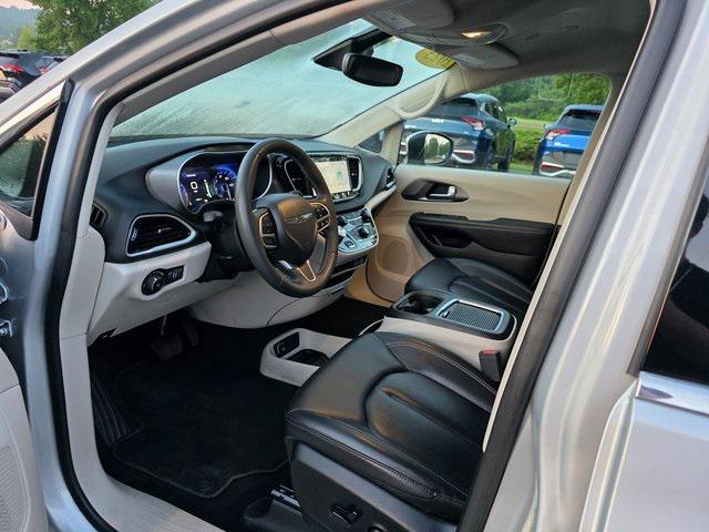 used 2023 Chrysler Pacifica car, priced at $24,997