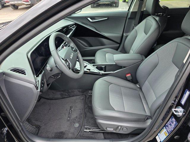 new 2025 Kia Niro EV car, priced at $42,995