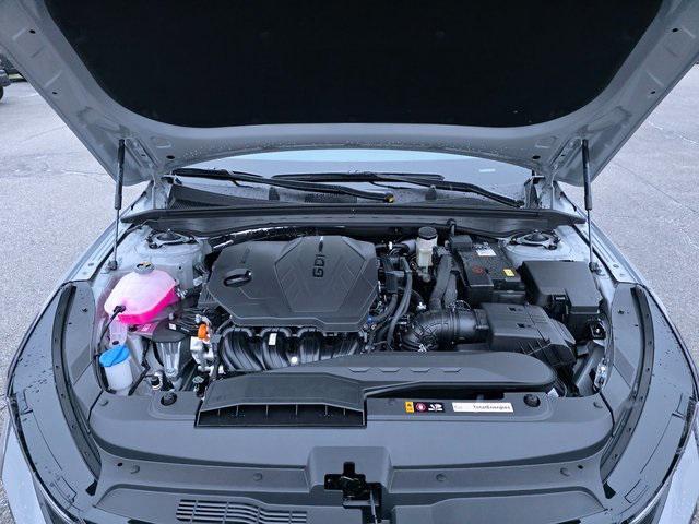 new 2026 Kia K5 car, priced at $34,080