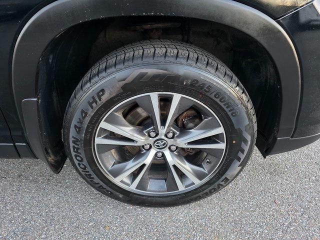 used 2019 Toyota Highlander car, priced at $21,999