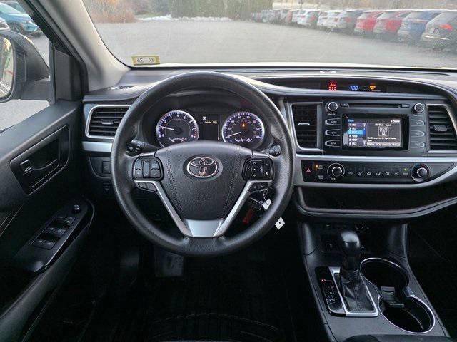 used 2019 Toyota Highlander car, priced at $21,999