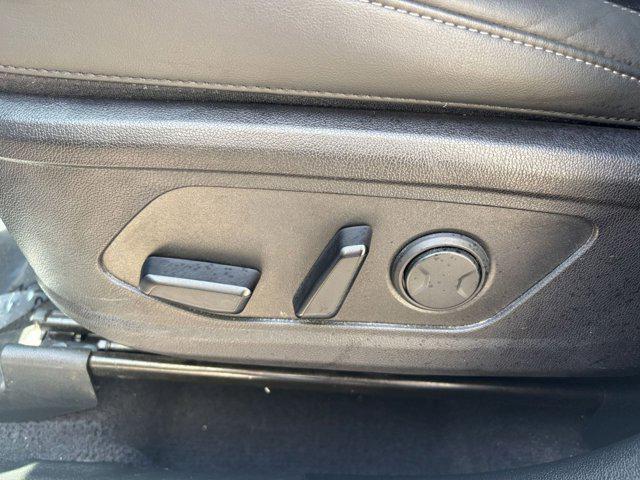 used 2024 Kia Sorento car, priced at $28,872