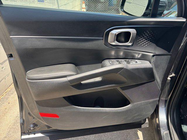 used 2024 Kia Sorento car, priced at $29,019