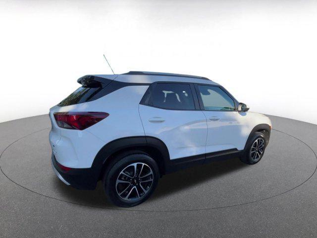 used 2024 Chevrolet TrailBlazer car, priced at $20,528