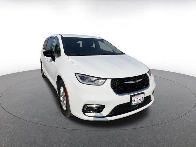 used 2024 Chrysler Pacifica car, priced at $32,187