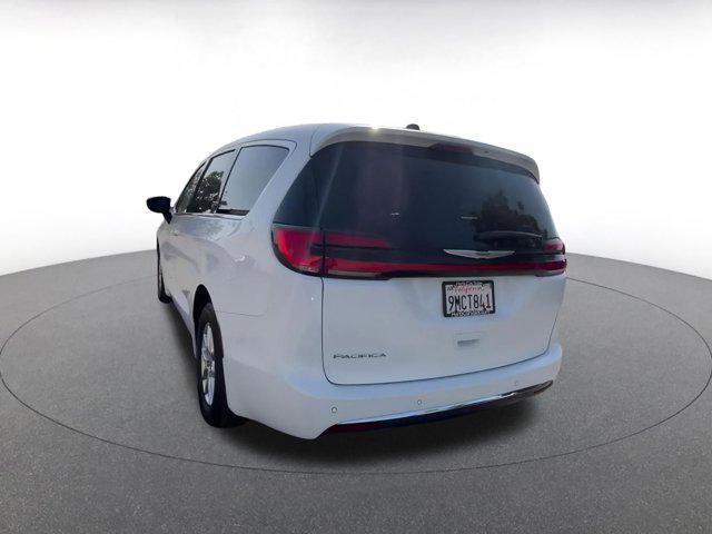 used 2024 Chrysler Pacifica car, priced at $32,187