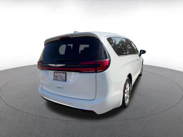 used 2024 Chrysler Pacifica car, priced at $32,187