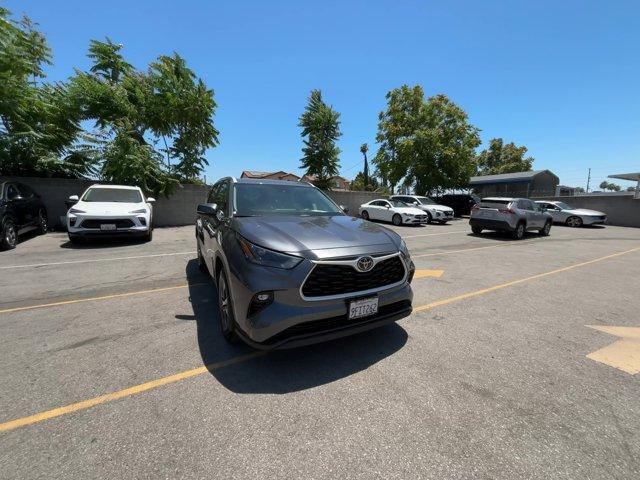 used 2023 Toyota Highlander car, priced at $37,288