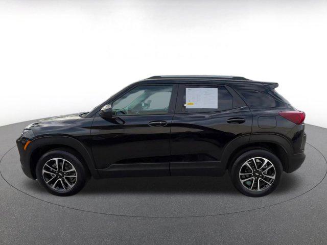 used 2025 Chevrolet TrailBlazer car, priced at $23,854