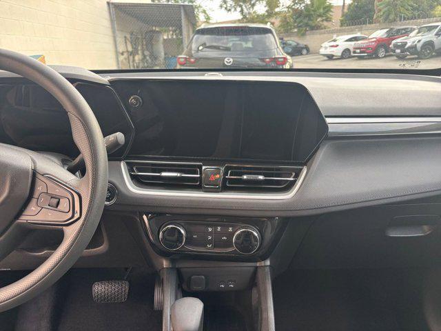 used 2025 Chevrolet TrailBlazer car, priced at $23,854