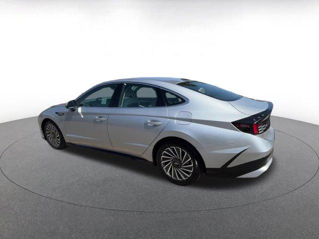 used 2024 Hyundai Sonata Hybrid car, priced at $23,325