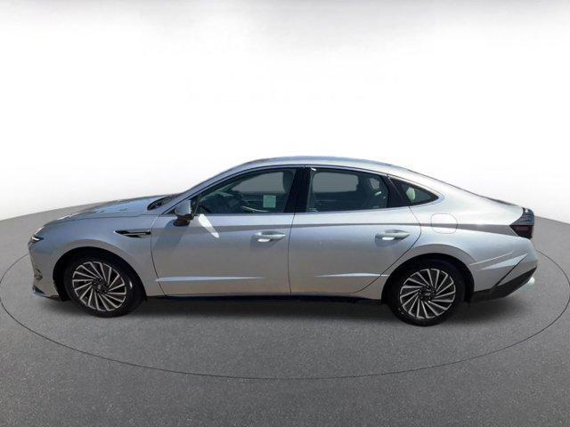 used 2024 Hyundai Sonata Hybrid car, priced at $23,325