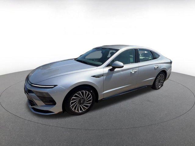 used 2024 Hyundai Sonata Hybrid car, priced at $23,325