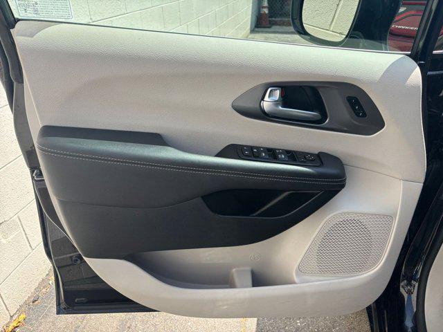 used 2024 Chrysler Pacifica car, priced at $33,053