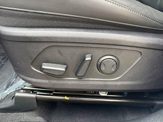 used 2024 Kia Sorento car, priced at $28,972