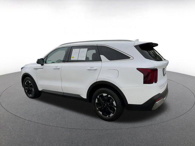 used 2024 Kia Sorento car, priced at $28,731