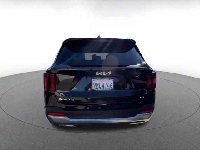 used 2024 Kia Sorento car, priced at $29,054