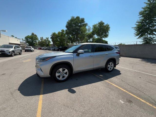 used 2023 Toyota Highlander car, priced at $33,266