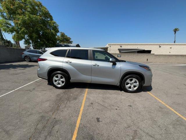 used 2023 Toyota Highlander car, priced at $33,266