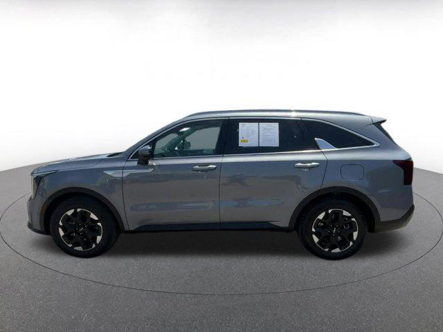 used 2024 Kia Sorento car, priced at $28,136