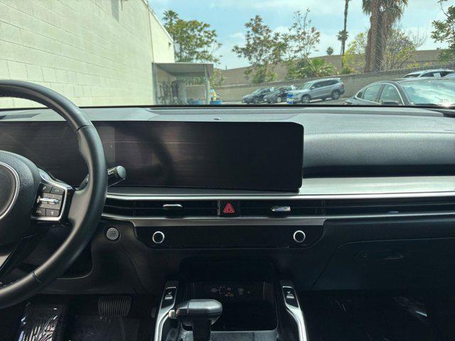 used 2024 Kia Sorento car, priced at $28,136