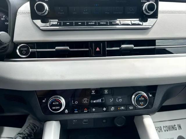 used 2023 Mitsubishi Outlander PHEV car