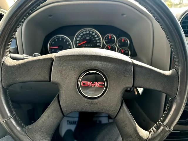 used 2006 GMC Envoy car, priced at $9,995